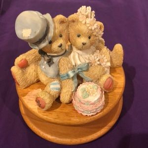 Treasured Teddies musicbox. Vintage